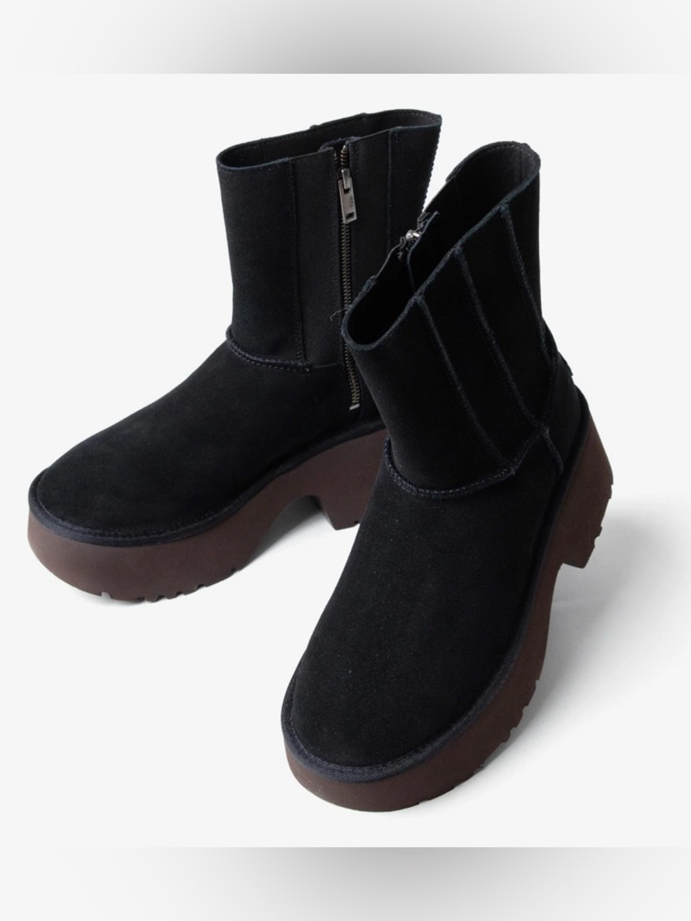 NWOT UGG CLASSIC TWIN SEAM NEW HEIGHTS BOOTS
